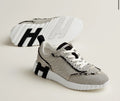 Sneakers Bouncing